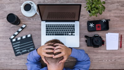 „România în afara UE". Numărul afaceriștilor care anticipează concedieri