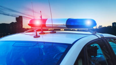 Alertă în Capitală: O femeie a fost înțepată în spate de un necunoscut care a urmărit-o pe stradă. Polițiștii, anunțați de medici despre incident