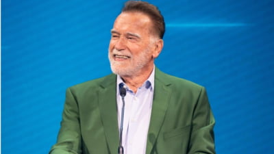 Arnold Schwarzenegger i-a surprins pe austrieci în timp ce se aflau la metrou în Viena VIDEO