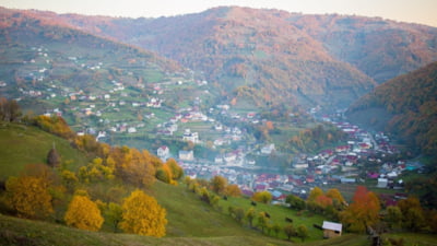 Ce au decis locuitorii unei comune din Bistriţa-Năsăud la referendumul local organizat odată cu turul 2