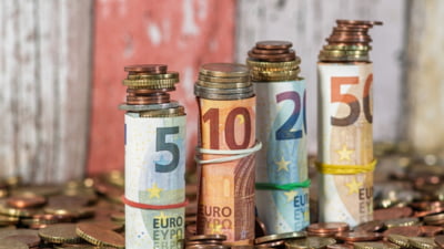 Ce se întâmplă cu bugetul pe 2025 dacă se pierd fondurile europene. Deficitul amenință relația României cu Comisia Europeană