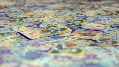 Ce se va mai întâmpla cu ratele românilor, după creșterile generate de instabilitate. „Vom avea un hop economic”