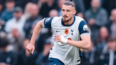Ce spune antrenorul lui Spurs despre Radu Drăgușin, care ratează marea finală: ”E o întâmplare”