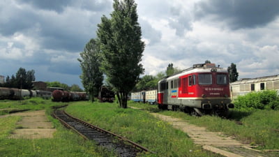 Circulație feroviară reluată pe un fir pe ruta Roșiori-Măldăeni, în Teleorman, după ce un tren încărcat cu benzină a deraiat