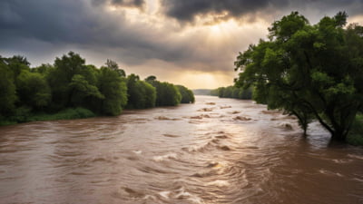 Cod galben de inundatii pe râuri din 13 județe. Recomandările hidrologilor pentru populație HARTĂ