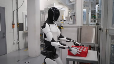 Compania care și-a concediat angajații în favoarea inteligenței artificiale îi cheamă înapoi. Roboții AI nu își fac treaba