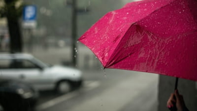Cum va fi vremea astăzi, 13 mai. Ploi și înnorări după-amiază în cea mai mare parte a țării. Regiunea unde vom avea 20 de grade