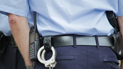 Doi hoți români, găsiți în Marea Britanie. Au jefuit o sală de jocuri la începutul anului folosind cuțite și au furat 130.000 de lei