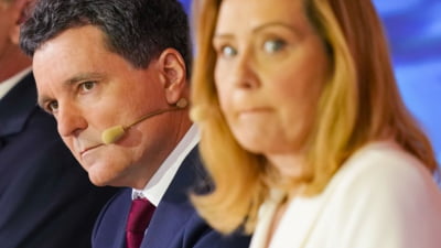 Elena Lasconi, prima reacție după ce a publicat imaginile controversate cu Dan, Coldea și Ponta VIDEO