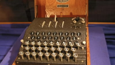 Enigma, „mașina diabolică” a Germaniei naziste, ar fi căzut instant în fața inteligenței artificiale. Acum 80 de ani, a fost nevoie de genii și de ani întregi de muncă