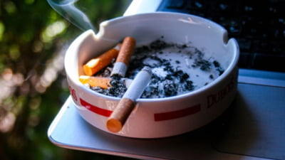 Este oficial: primul oraș din România în care se aprobă interzicerea fumatului în unele spații publice. Sunt incluse și dispozitivele electronice și de vapat