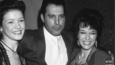 Freddie Mercury ar fi avut o fiică secretă, cu care a avut o relație apropiată până la moarte. Unde este acum fata pe care solistul de la Queen a făcut-o accidental
