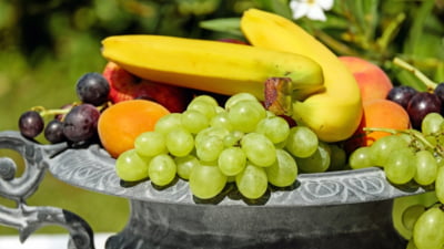Fructul bogat în proteine care întărește mușchii și oasele după vârsta de 45 de ani