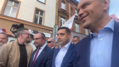George Simion îl atacă pe premierul Poloniei, care l-a făcut "pro-rus". A pus pe X o poză cu Donald Tusk și Vladimir Putin, veche de 10 ani și bănuită că e trucată
