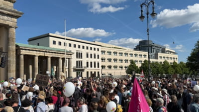Germania, zguduită de proteste. Mii de oameni au ieșit în stradă în 60 de orașe pentru interzicerea AfD. "Nu este un partid normal și nu trebuie tratat ca atare" VIDEO FOTO