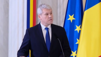 Guvernul a fost convocat în prima ședință de către premierul interimar Cătălin Predoiu. Pe ordinea de zi: concedieri și aprobări de bugete