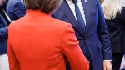 Ilie Bolojan, alături de liderii Europei, la summitul Comunității Politice Europene. Printre invitați s-au numărat Ursula von der Leyen, Maia Sandu, Macron și Zelenski
