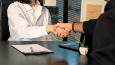 Impactul devastator al instabilității politice și al șocurilor economice asupra salariilor. „Risc major de restructurări și stagnarea veniturilor”. Cine sunt cei mai expuși