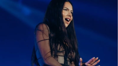Inna, oprită de poliție în capitala Cehiei. Artista a împărtășit cu fanii momentul VIDEO