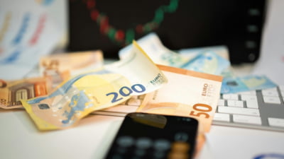 Instabilitatea politică mărește ratele la creditele românilor. Noi recorduri anunțate de BNR pentru a treia zi consecutiv