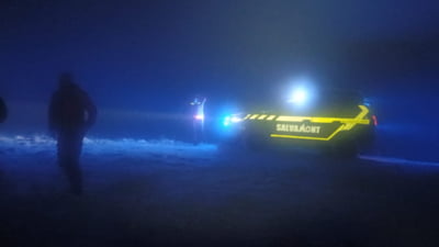 Intervenție de urgență a salvamontiștilor maramureșeni pentru salvarea a 3 ucraineni care au trecut ilegal graniţa în România. Unul dintre ei este în stare gravă