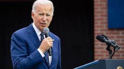 Joe Biden, glumeț la prima întâlnire cu presa după ce a fost diagnosticat cu cancer. "Puteți vedea că sunt incompetent mintal și nu pot merge" VIDEO
