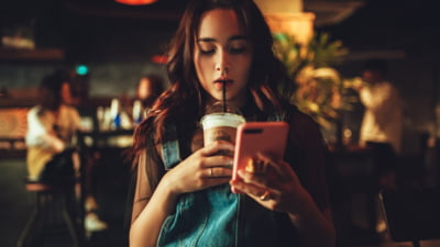 Mărturisirea unei mame care își monitorizează copiii adolescenți prin aplicații de localizare: "S-a întâmplat ceva neașteptat"