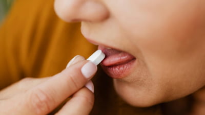 Medicii trag un semnal de alarmă: un medicament vândut fără rețetă, folosit de milioane de oameni, este legat de apariția cancerului