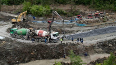 Ministrul Economiei Bogdan Ivan la Salina Praid: „E o situație extrem de complicată. Sunt necesari 130 de milioane de lei pentru a prelua apa din subteran”