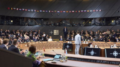 NATO își revizuiește planurile de apărare: reînarmare accelerată, dar și pregătirea tăcută a retragerii americane