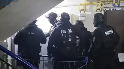 Noi descinderi ale mascaților la suspecți vizați de Operațiunea Jupiter. Peste 220 de percheziții au loc astăzi