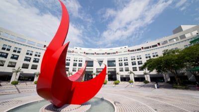 O universitate chineză anunță „oferte necondiționate” pentru studenții străini de la Harvard după ce Trump i-a izgonit