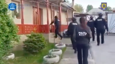 Operațiunea „Jupiter” la nivel național. Mascații au descins în sute de locații. Acuzații de infracțiuni economico-financiare și nerespectarea regimului armelor VIDEO