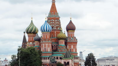 Pentru prima dată în ultimii 13 ani, majoritatea rușilor nu consideră SUA drept principalul inamic. Cine a luat locul Americii