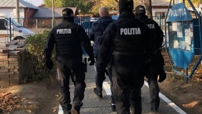 Percheziții în București și în 9 județe, într-un dosar de trafic de persoane, proxenetism şi spălarea banilor. Victimele erau trimise să se prostitueze în ţară şi în Marea Britanie