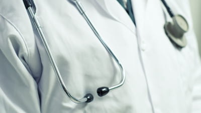 Percheziții la cadre medicale implicate în dosarul morților suspecte de la Spitalul Pantelimon. Doi martori vor fi audiați