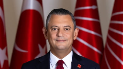 Politicienii din Turcia, în pericol. Liderul principalului partid de opoziție, atacat când pleca de la o ceremonie de comemorare