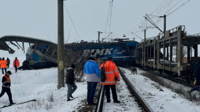 Prefectul de Olt, despre accidentul feroviar din județ în care un om a murit: „Posibilă cauză ar fi viteza”. Câte zile durează refacerea liniei FOTO