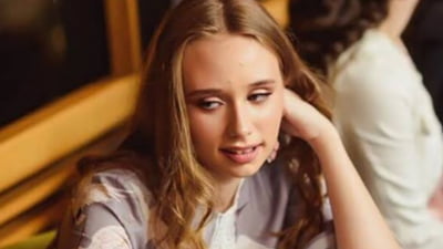 Presupusa fiică a lui Vladimir Putin ar conduce două galerii de artă de la Paris, cunoscute pentru expunerea lucrărilor antirăzboi