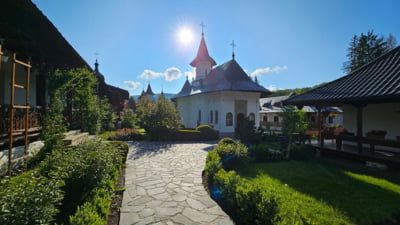 Prezență masivă la vot la Mănăstirea Sihăstria: Peste 137% participare până la ora 16.00