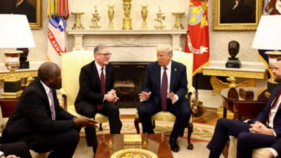 Prima țară care semnează un tratat cu SUA, sub amenințarea tarifelor lui Trump. Unde se ieftinesc mașinile americane