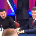 Prima întrevedere dintre Nicușor Dan și omologul său ucrainean, Volodimir Zelenski. „România este foarte importantă” Prima întrevedere dintre Nicușor Dan și omologul său ucrainean, Volodimir Zelenski. „România este foarte importantă”