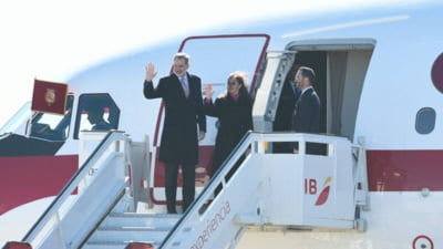 Regele Spaniei a ajuns în România. Felipe al VI-lea a aterizat la Sibiu cu un Airbus A310 în configuraţie VIP. Marți se întâlnește cu preşedintele Nicuşor Dan