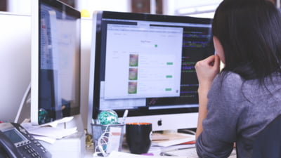Românii nu mai vor să lucreze în weekend. De ce evită o asemenea sarcină de serviciu