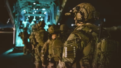 SUA își reduc efectivele ambasadei din Irak. Motivele care au dus la această decizie drastică