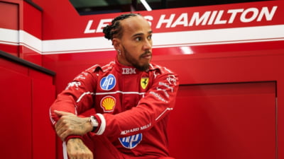 Scântei la Ferrari în cursa de la Miami. Lewis Hamilton: "Îmi stric cauciucurile în spatele lui”