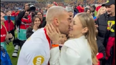 Scenă romantică la petrecerea de titlu. Ce-a făcut golgheterul Bîrligea cu medalia de campion VIDEO