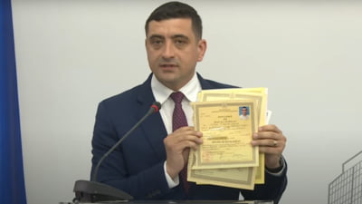 Simion și Dan se bat în diplome. Candidatul AUR și-a prezentat diplomele, după ce cu o zi înainte, Nicușor Dan a făcut gestul ca să combată un fake-news