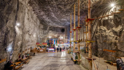 Situaţie tot mai dramatică la Salina Praid. Planşeul vechii mine, în pericol de prăbuşire