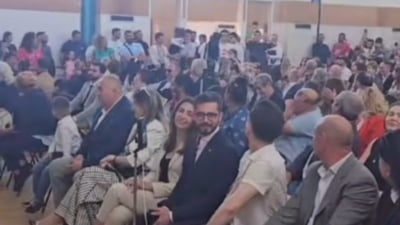 Surpriză la o adunare AUR și POT din Londra după ce a fost strigat numele lui Nicușor Dan VIDEO